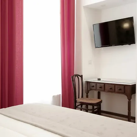 Domus Iuliae Hotel Rome Exterior photo